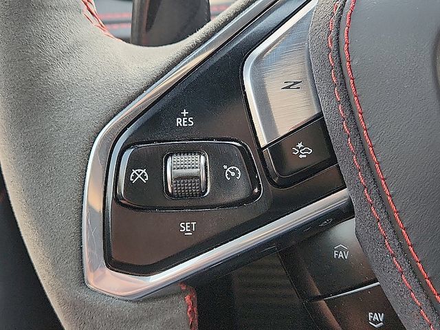 Used 2025 Chevrolet Corvette E-Ray AWD/4WD image 16