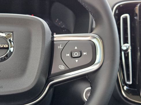 New 2026 Volvo XC40 B5 Ultra w/ Protection Package Premier image 33