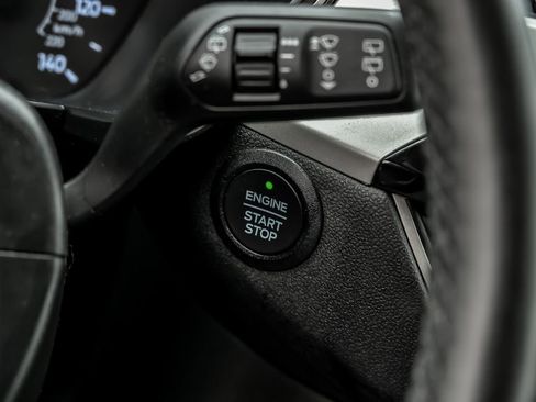 Used 2022 Ford Escape SE w/ Convenience Package image 21