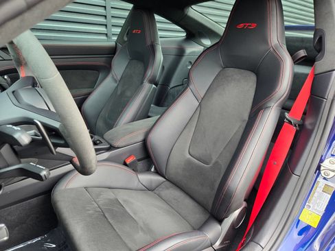 Used 2024 Porsche 911 GT3 RWD image 5