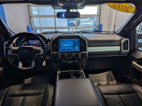 Used 2022 Ford F350 Lariat w/ Chrome Package image 11