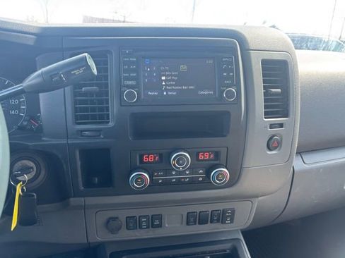 Used 2015 Nissan NV 3500 SL w/ Technology Package image 9