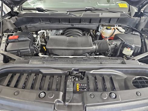 Certified 2023 Chevrolet Silverado 1500 LT AWD/4WD image 35