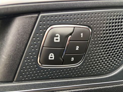 Used 2019 Ford Edge ST w/ Convenience Package image 19