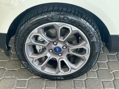 Used 2021 Ford EcoSport Titanium image 17