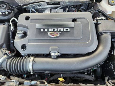 Used 2023 Cadillac XT4 Premium Luxury image 30