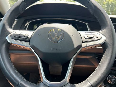 Used 2023 Volkswagen Jetta SE w/ Panoramic Sunroof Package FWD image 25