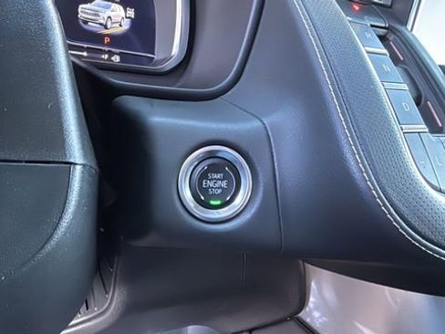 Used 2024 Chevrolet Suburban Premier image 29