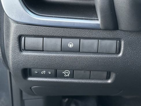 Certified 2023 Nissan Rogue SV image 22