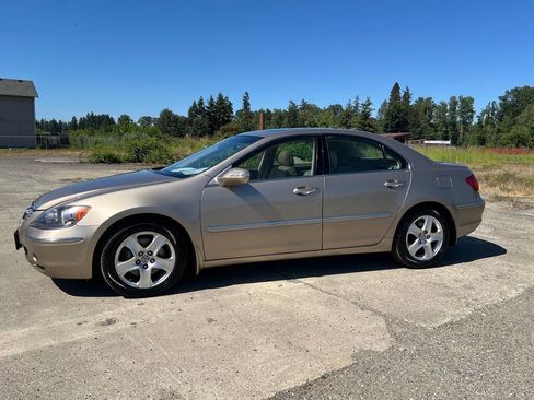 Used 2005 Acura RL AWD/4WD image 12
