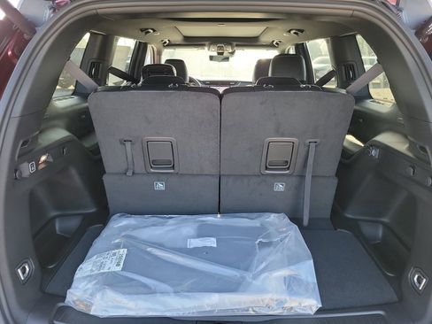 New 2025 Jeep Grand Cherokee L Limited w/ Luxury Tech Group II image 18