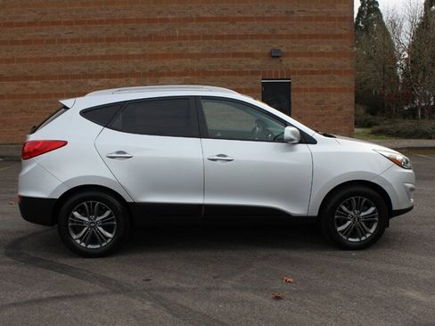 Used 2014 Hyundai Tucson SE image 5