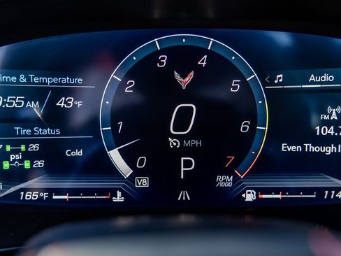 Used 2025 Chevrolet Corvette Stingray w/ Z51 Performance Package image 8