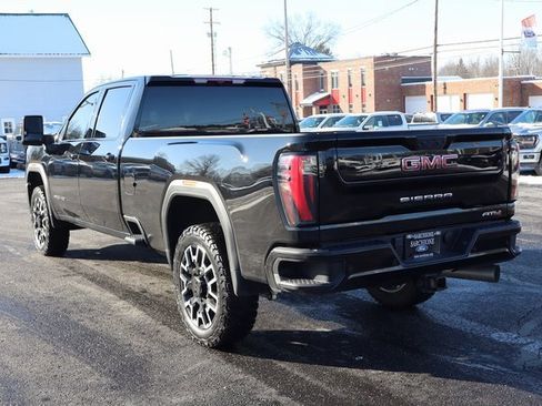 Used 2025 GMC Sierra 2500 AT4 image 20