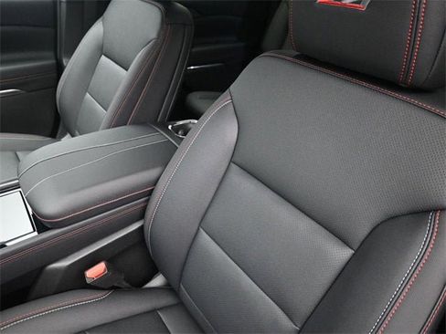 New 2026 Chevrolet Traverse Z71 w/ Driver Confidence Package image 17