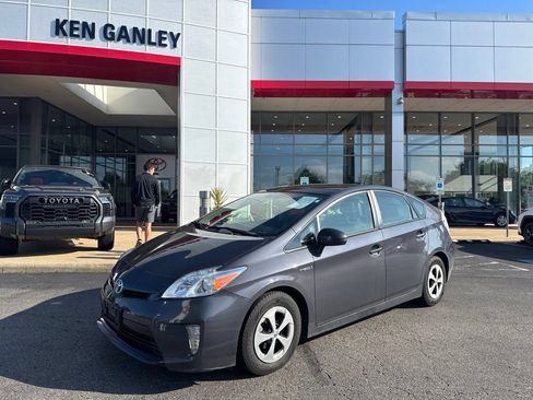 Used 2014 Toyota Prius Four w/ Solar Roof Package FWD image 1