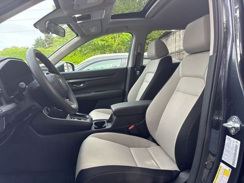 Used 2025 Honda CR-V EX image 5