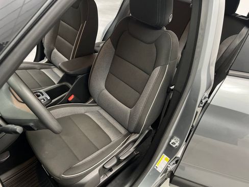 Used 2025 Chevrolet TrailBlazer LT AWD/4WD image 11