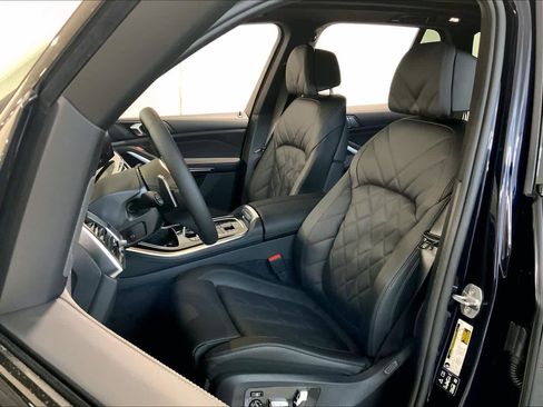 New 2026 BMW X5 xDrive40i w/ M Sport Package image 9