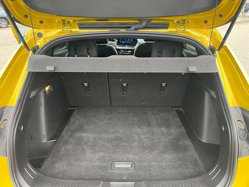 Certified 2024 Chevrolet Trax RS w/ Sunroof Package FWD image 39