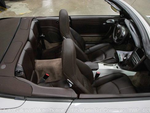 Used 2006 Porsche 911 Carrera S RWD image 15