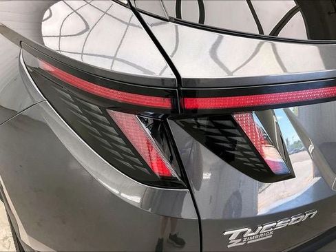 Certified 2024 Hyundai Tucson Limited FWD image 27
