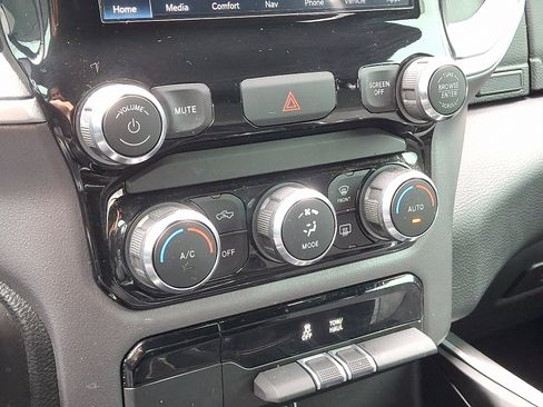 Certified 2022 RAM 1500 Big Horn image 16