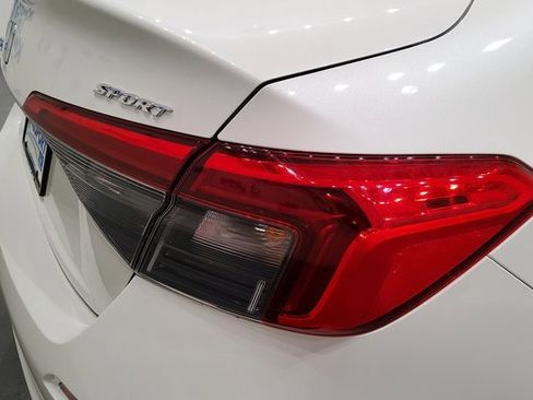 Used 2024 Honda Civic Sport image 8