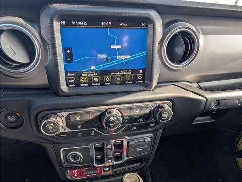 Used 2023 Jeep Wrangler Rubicon image 26