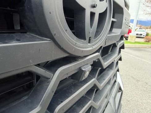 Used 2022 Toyota Tundra Limited w/ TRD Off-Road Package image 12