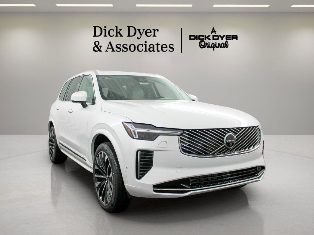 Certified 2026 Volvo XC90 B6 Ultra w/ Protection Package AWD/4WD image 3
