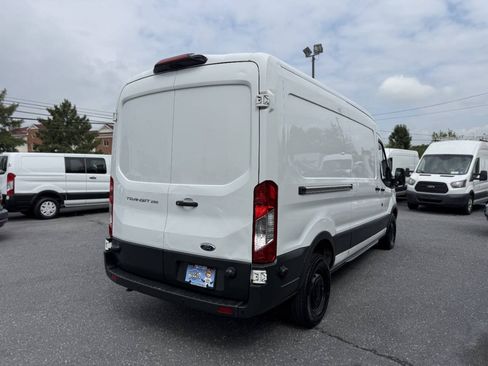 Used 2018 Ford Transit 250 148 Medium Roof RWD image 3
