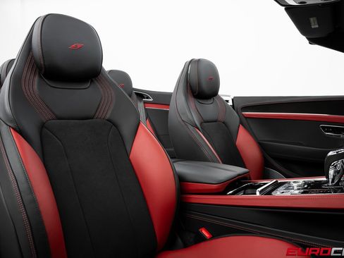 Used 2023 Bentley Continental GT Mulliner image 34