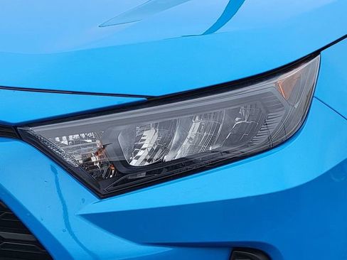 Used 2021 Toyota RAV4 LE image 15