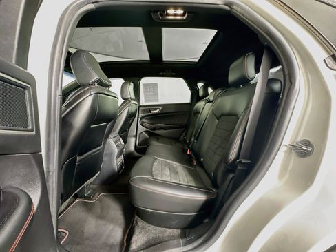 Used 2020 Ford Edge ST-Line w/ Cold Weather Package FWD image 30