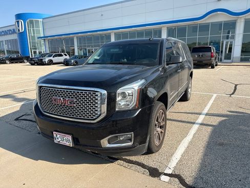 Used 2016 GMC Yukon XL Denali w/ Open Road Package AWD/4WD image 2