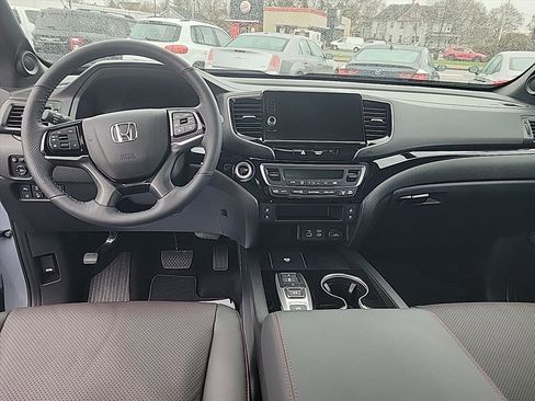 Used 2025 Honda Ridgeline Black Edition image 14