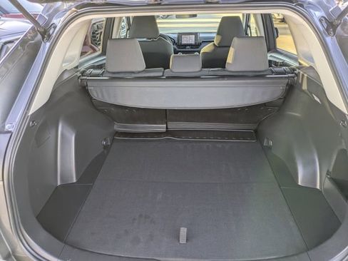 Used 2021 Toyota RAV4 XLE image 28
