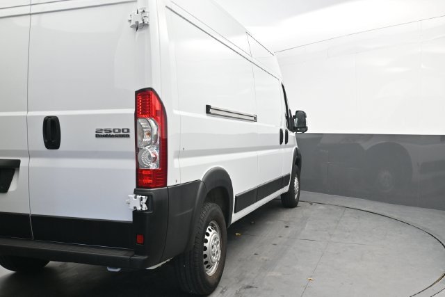 Used 2026 RAM ProMaster 2500 w/ Convenience Group FWD image 7