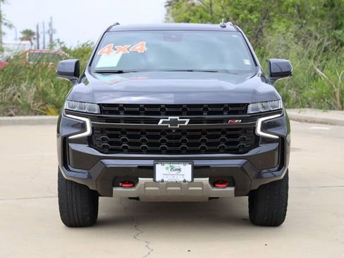 Used 2023 Chevrolet Tahoe Z71 w/ Luxury Package AWD/4WD image 2