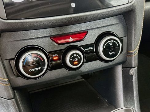 Used 2019 Subaru Crosstrek 2.0i Limited w/ Moonroof Package w/Navigation AWD/4WD image 16
