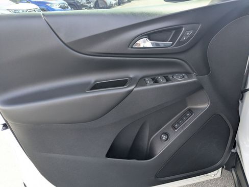 Used 2021 Chevrolet Equinox LT AWD/4WD image 14