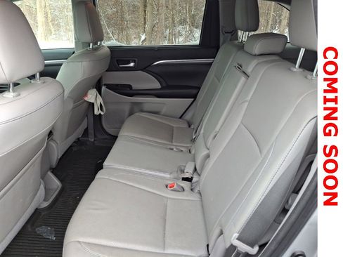 Used 2018 Toyota Highlander Limited image 7