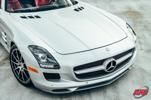 Used 2012 Mercedes-Benz SLS AMG Roadster image 26