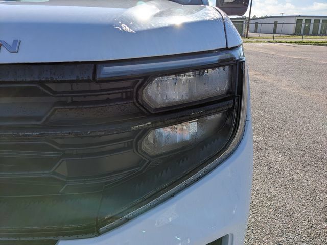 Used 2025 Ford Expedition Active RWD image 9