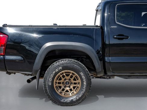 Used 2023 Toyota Tacoma SR5 w/ Trail Edition image 6