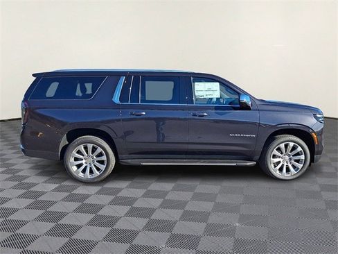 New 2026 Chevrolet Suburban Premier w/ Sun And Tow Package image 5