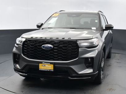 Certified 2025 Ford Explorer ST-Line w/ ST-Line Street Pack