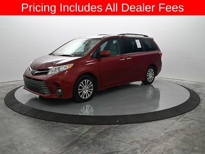Used 2019 Toyota Sienna XLE w/ XLE Navigation Package