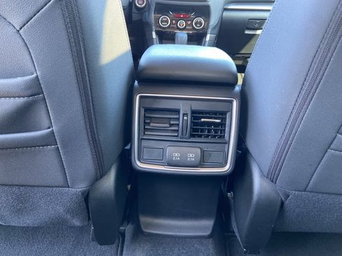 Used 2022 Subaru Forester Premium AWD/4WD image 48